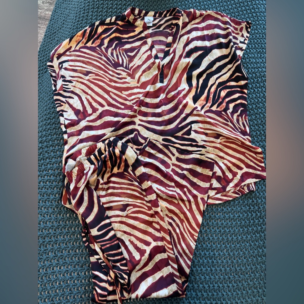 Natori Satin Zebra-Stripe Set